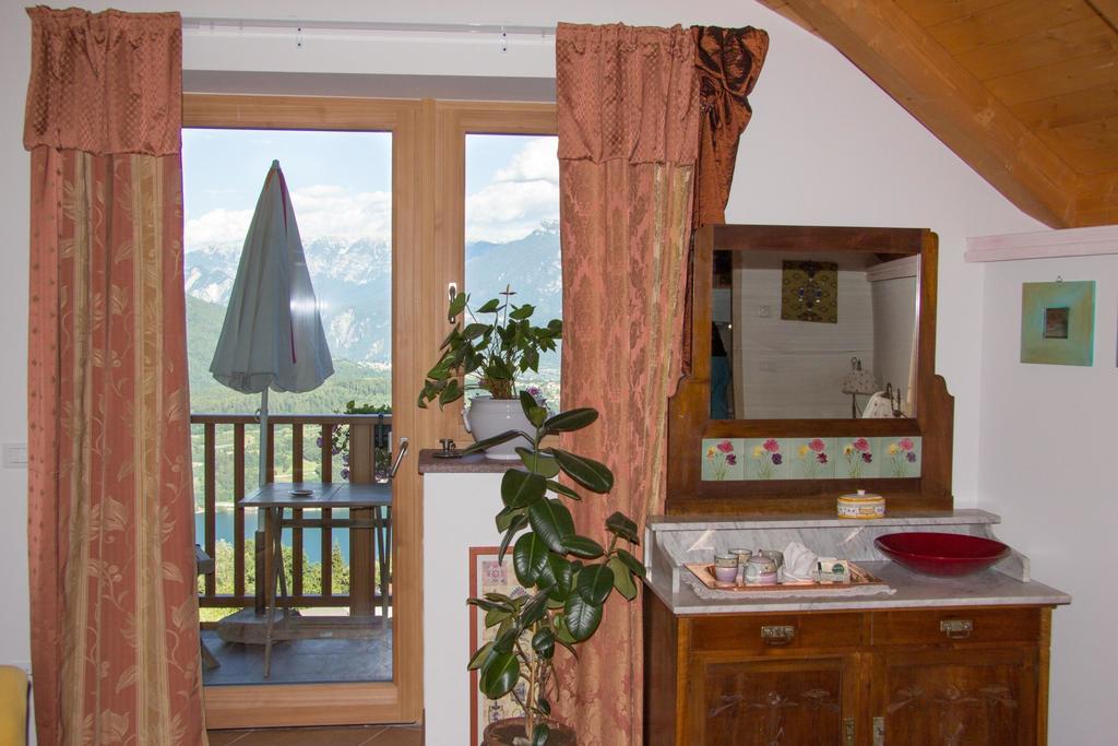 B&B Alba Sul Lago Перджине-Вальсугана Номер фото