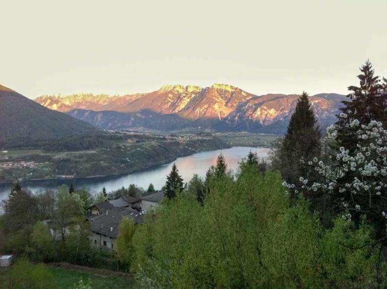 B&B Alba Sul Lago Перджине-Вальсугана Екстер'єр фото